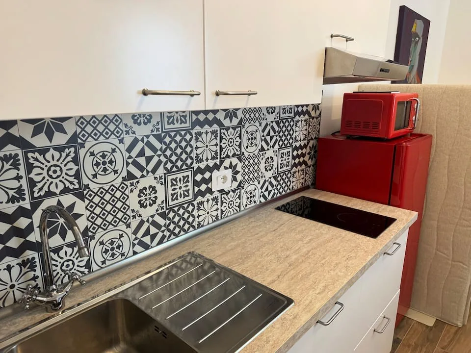 Blue — furnished apartment in Milan — kitchen