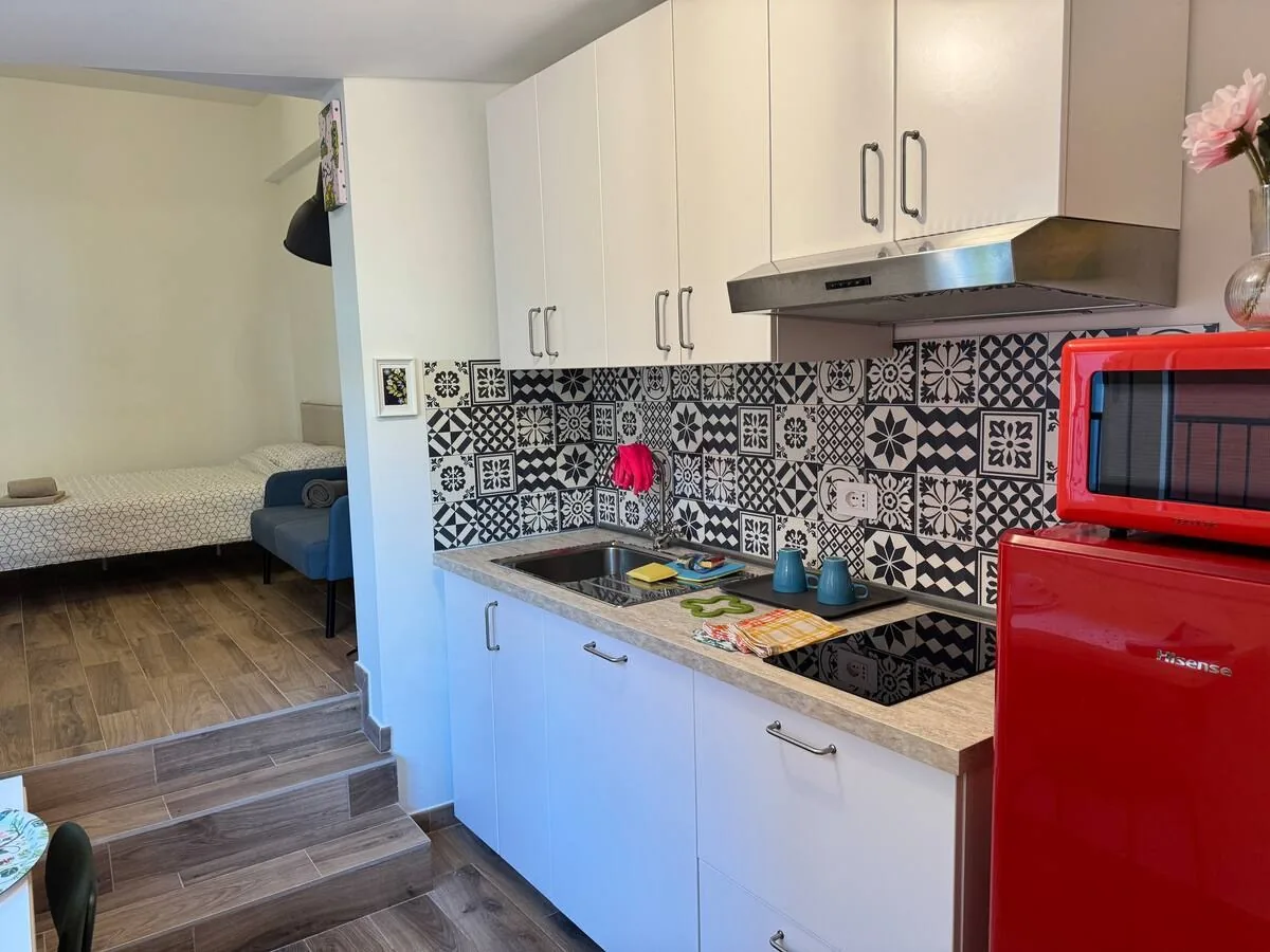 Flower — appartamento arredato a Milano — cucina