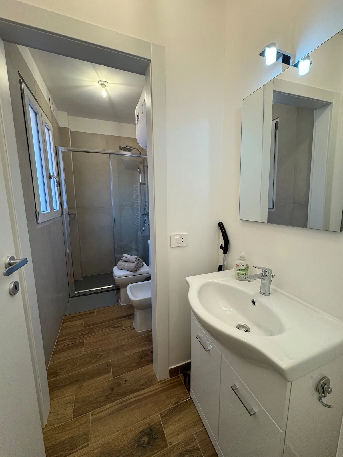 Terrace — möblierte Wohnung in Mailand — Badezimmer